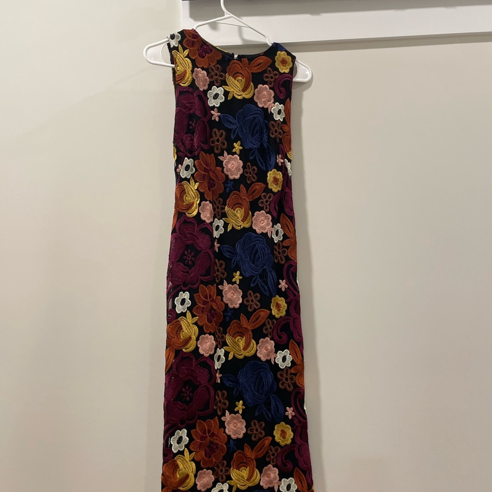 Alice + Olivia Nat Floral Midi Dress - Picture 2 of 6